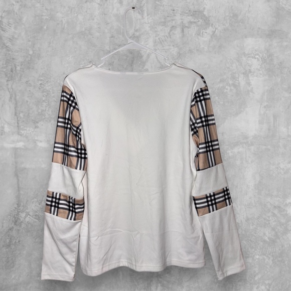 Chicme Women's Long-sleeve V-neck Plaid Pattern Shirt - Picture 4 of 5